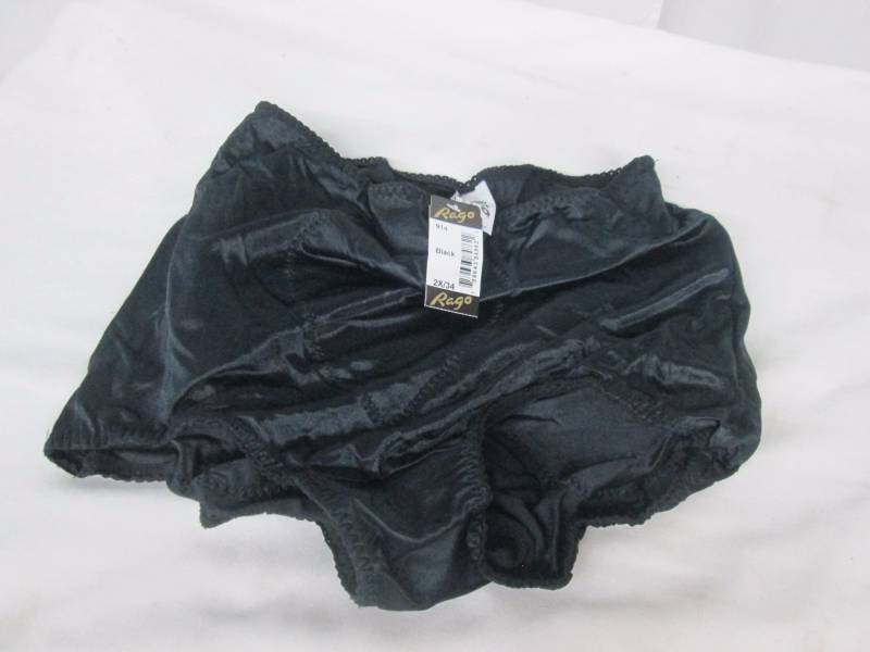 lot 78 image: Rago Padded Shaper Panty
