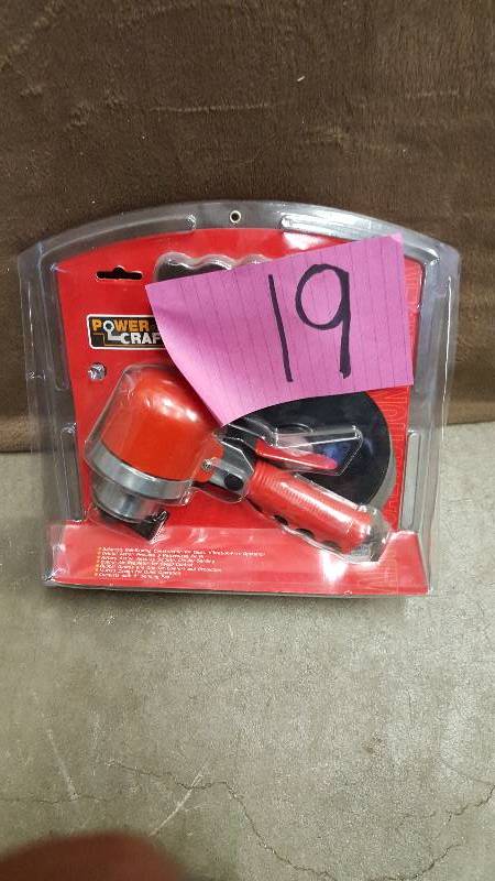 lot 19 image: Power Craft  Air dual Action Sander New