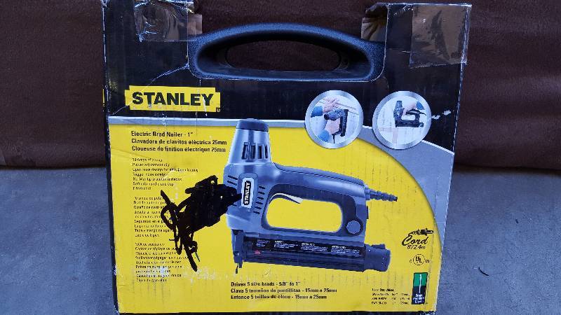 lot 25 image: Stanley 1 in. Electric Brad Nailer