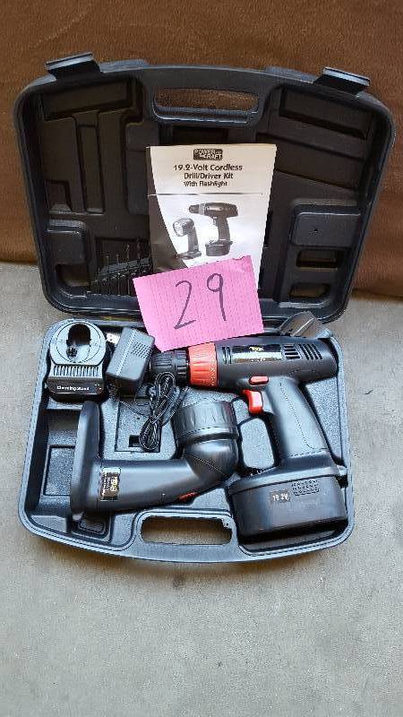 lot 29 image: Power Craft 19.2 Volt Cordless DrillDriver kit