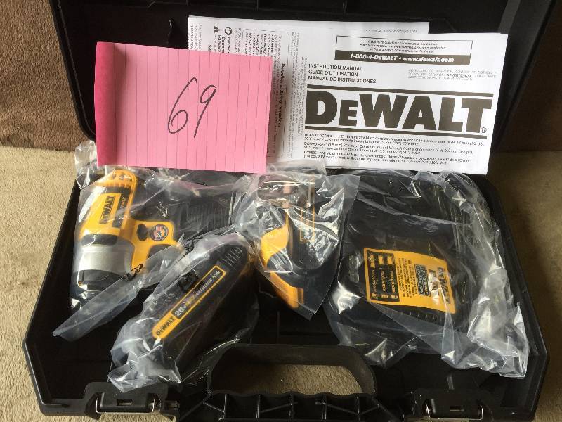 lot 69 image: Dewalt 20-Volt Max Lithium-Ion 14 in. Cordless Impact Driver NEW