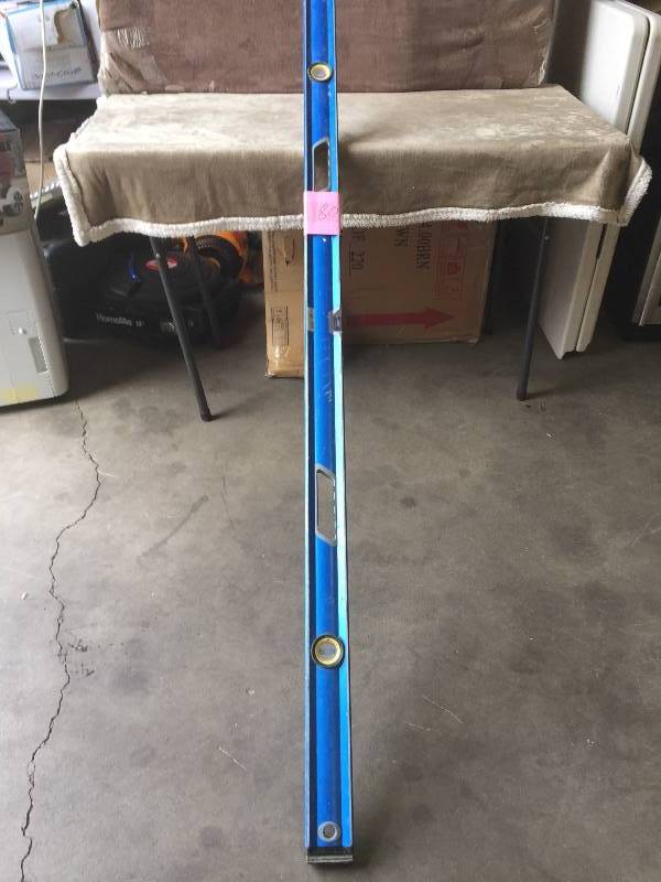 lot 80 image: Magnetic I-Beam Levels in good conditions