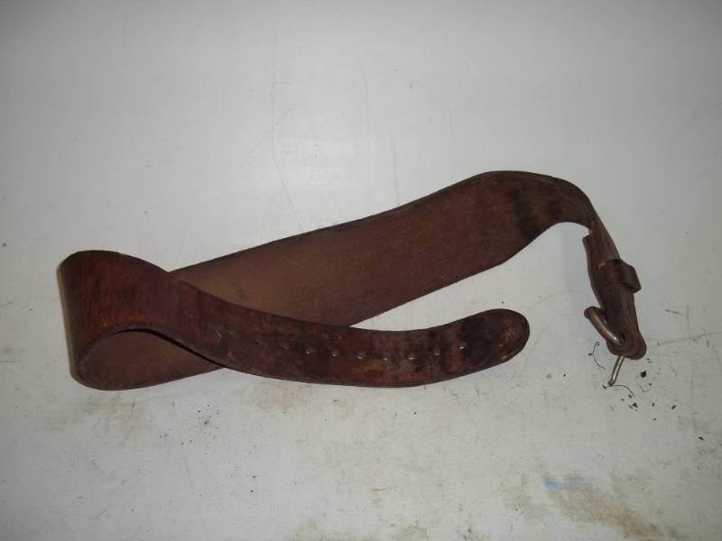 lot 49 image: Leather Lifting belt