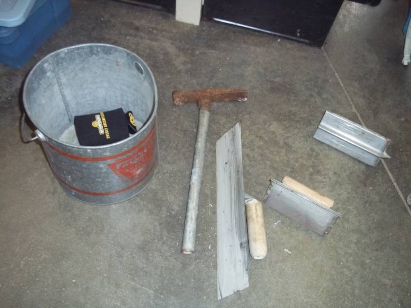 lot 55 image: Tools and Minnow bucket