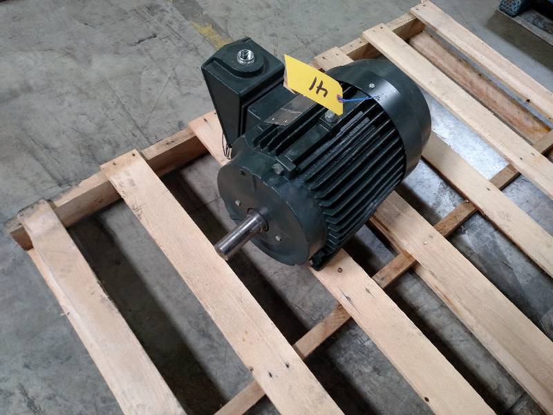 Toshiba 10 hp, 3 Phase Electric Mot...