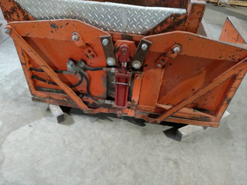 Hydraulic Clam-Shell Hopper For Cra...