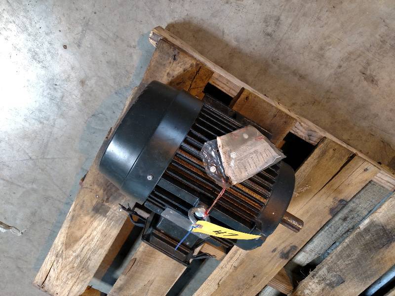 Toshiba 7.5 hp, 3 Phase Electric Mo...