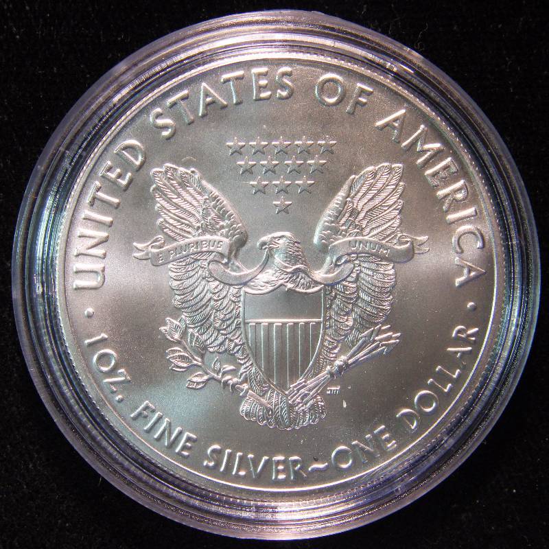 2016 AMERICAN SILVER EAGLE 1 TROY OZ. .999 FINE SILVER DOLLAR IN AIRTITE CAPSULE