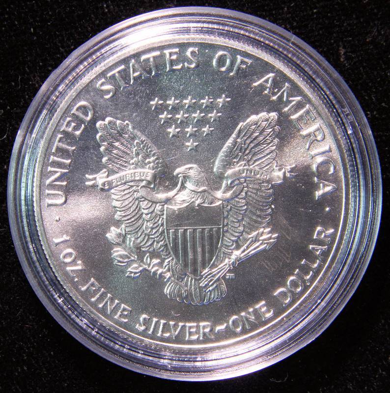 1989 AMERICAN SILVER EAGLE 1 TROY OZ. .999 FINE SILVER DOLLAR IN AIRTITE CAPSULE