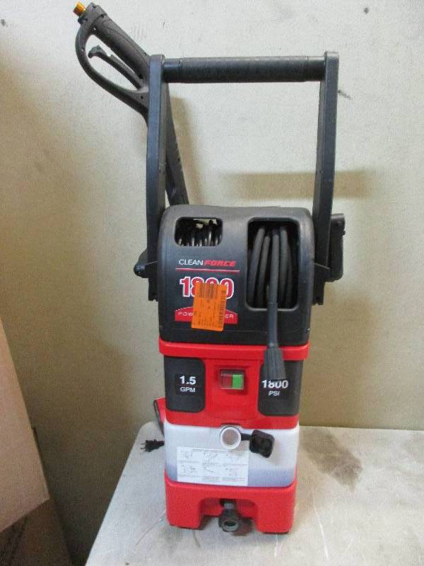Clean Force Pressure washer