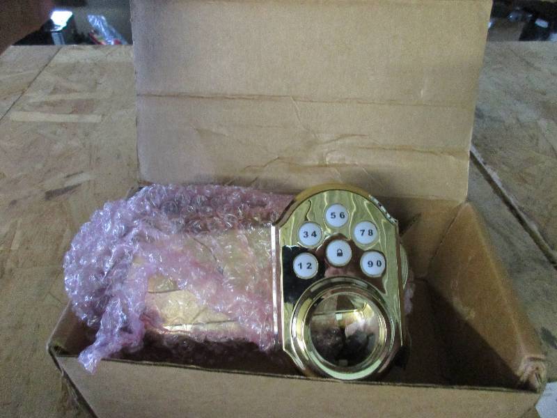 Electronic deadbolt