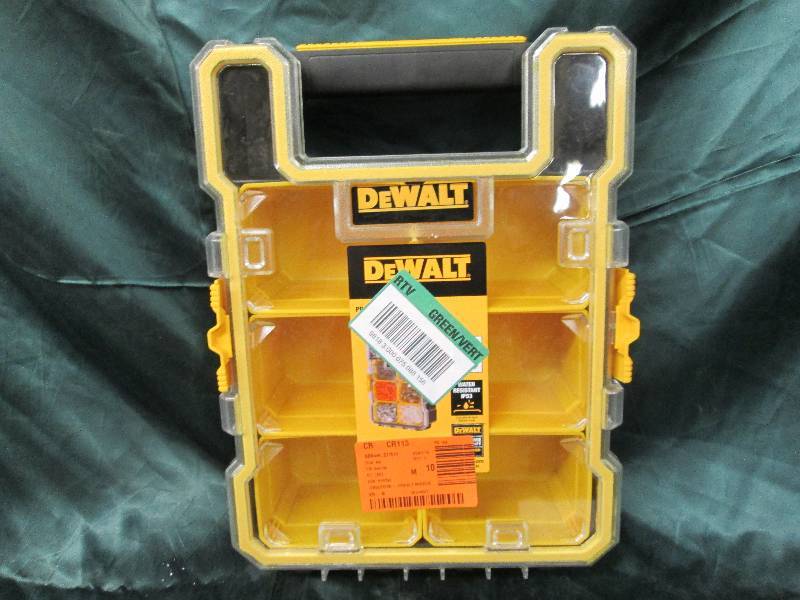 DeWalt 8-Compartment Midsize Deep P...