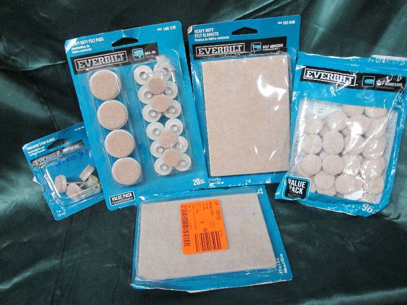 Lot of assorted Everbilt felt pads...