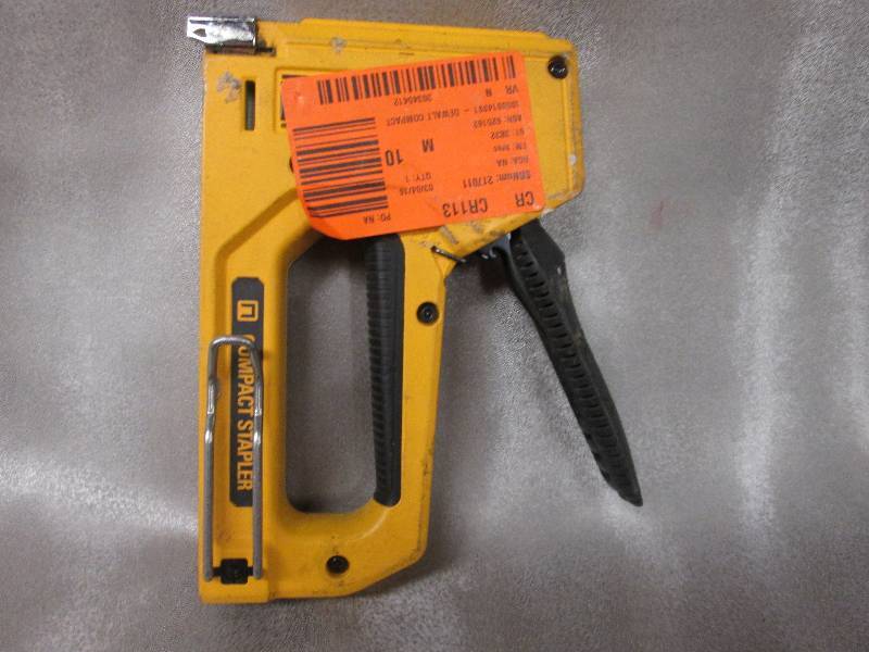 DeWalt 4 inch Compact Staple Gun Re...