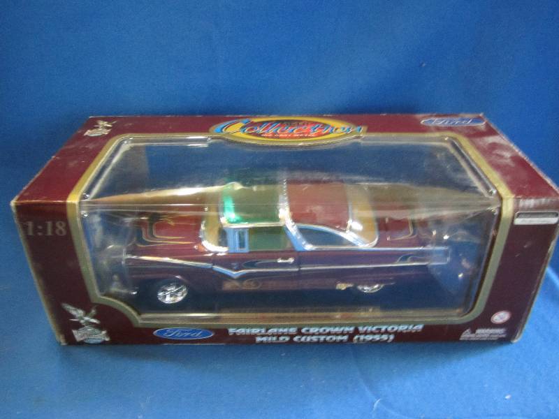 1955 Ford Fairlane Crown Victoria 1...