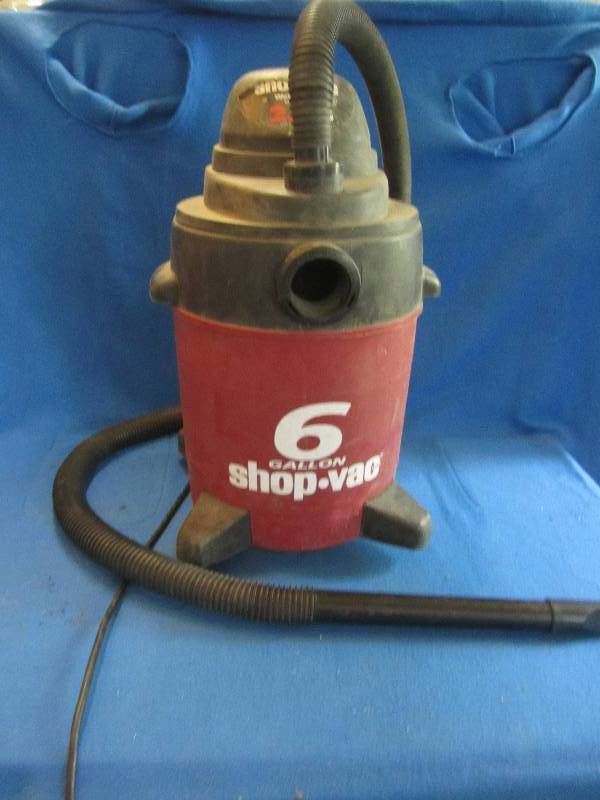 6 Gallon shop vac wet dry vacuum... Yard, Shop, Furniture, Collector