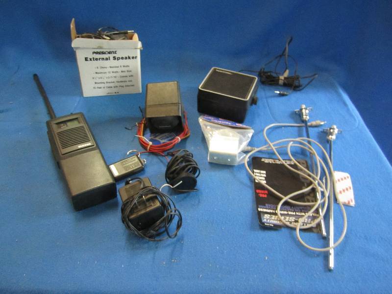 Lot of assorted electronics...