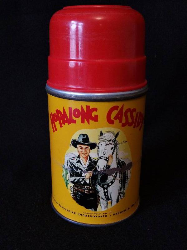 lot 32 image: 1950 Aladdin Hopalong Cassidy Thermos