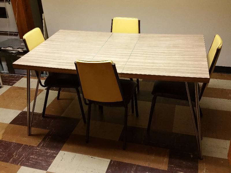 lot 66 image: Vintage Formica Table and Chairs Set