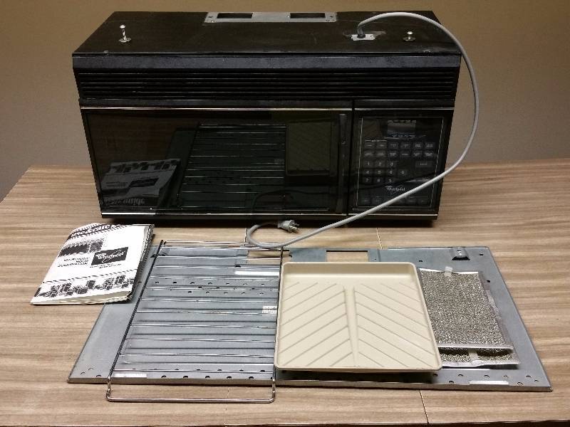 lot 71 image: Whirlpool Microwave Hood Combination