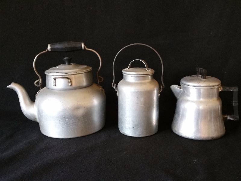 lot 82 image: Wear Ever Aluminum and Other Aluminum Cook Ware