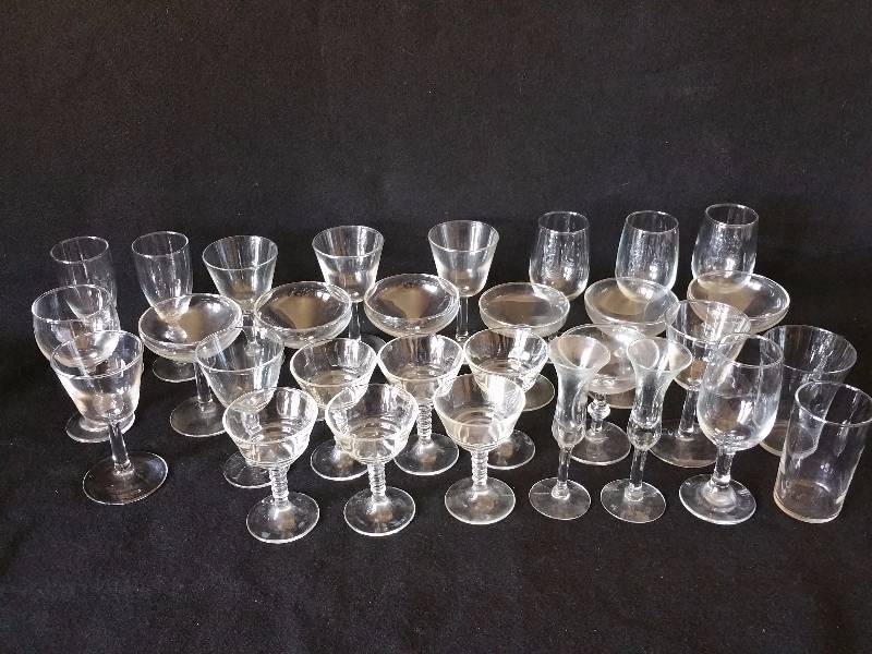 lot 93 image: Large Group of Clear Glasses