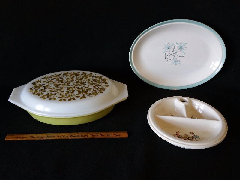 lot 101 image: Vintage Covered Glassware Dish, Misc.