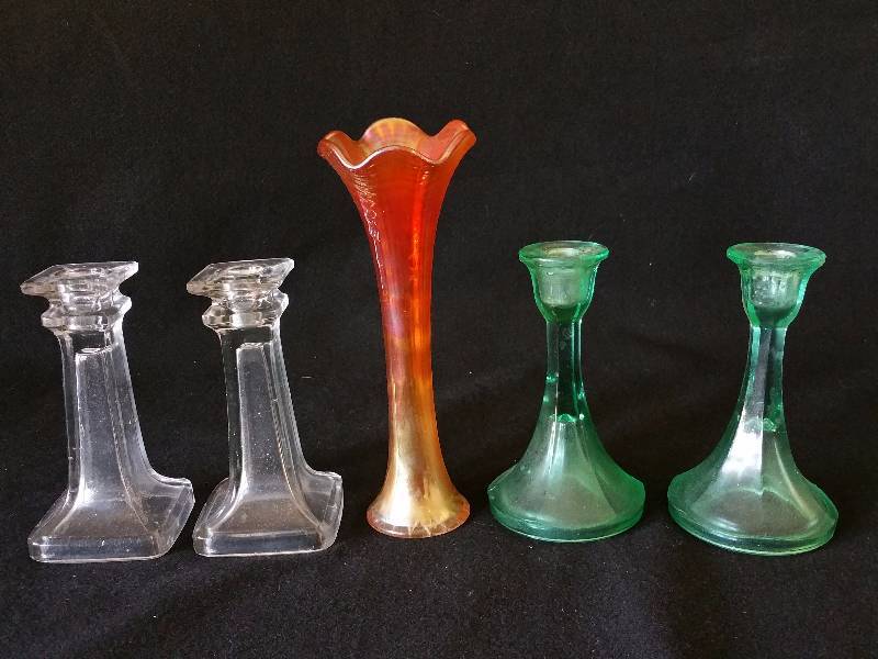 lot 102 image: Vintage Candlesticks & Carnival Glass Vase