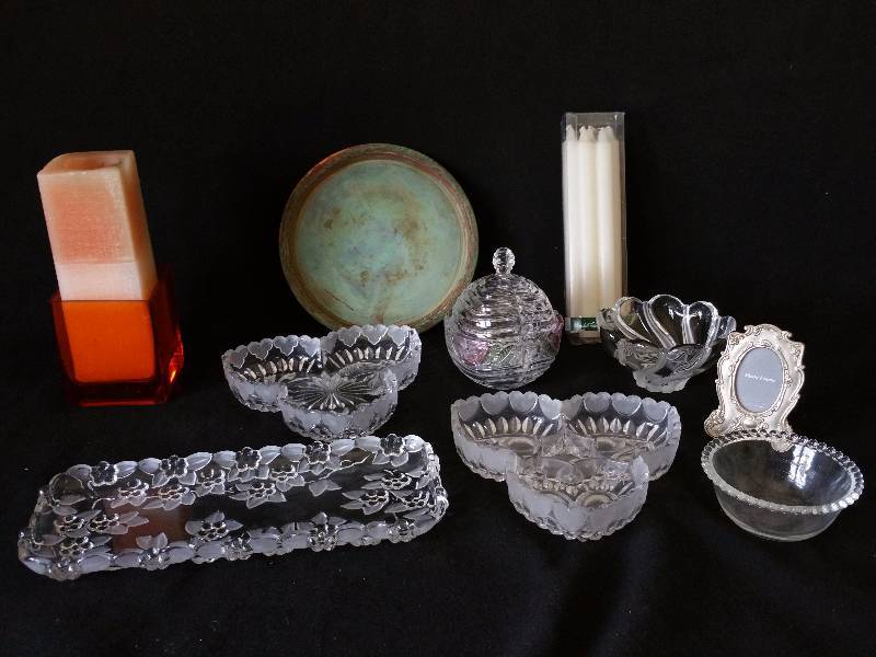 lot 114 image: Beautiful Glassware, Candle, Copper Plate, Picture Frame, Etc.