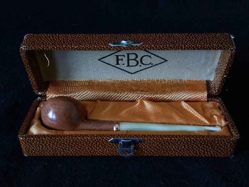 lot 116 image: FBC Bruyere Choisie Saint Clalice Pipe