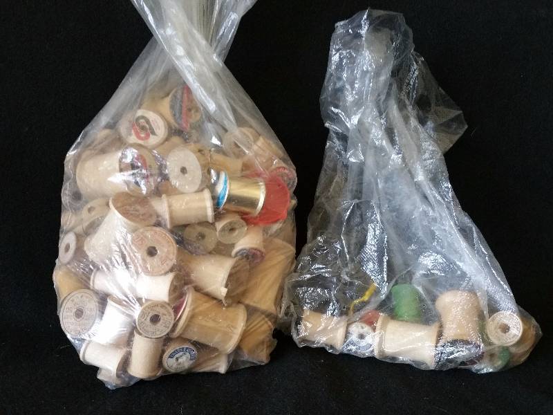 lot 205 image: Large Group of Vintage Thread Spindles