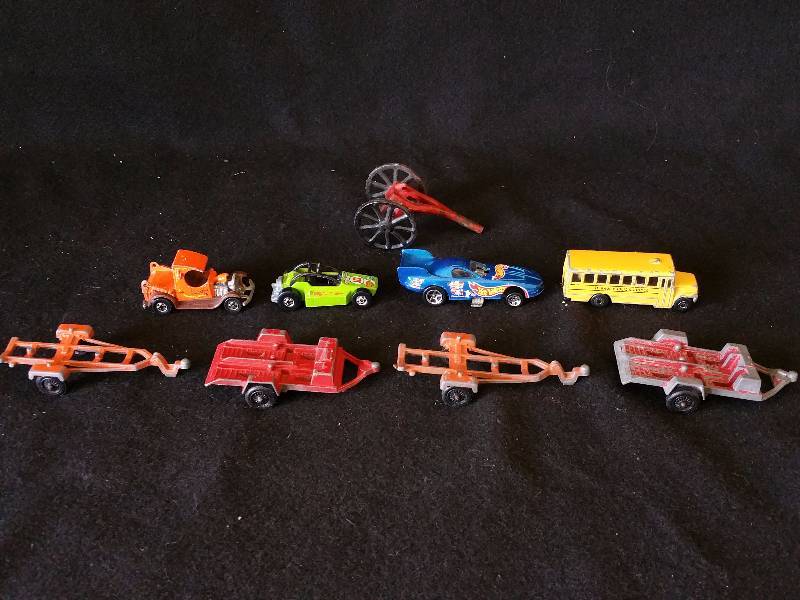 lot 207 image: Tootsietoys and 1970s and 1980s Hot Wheels