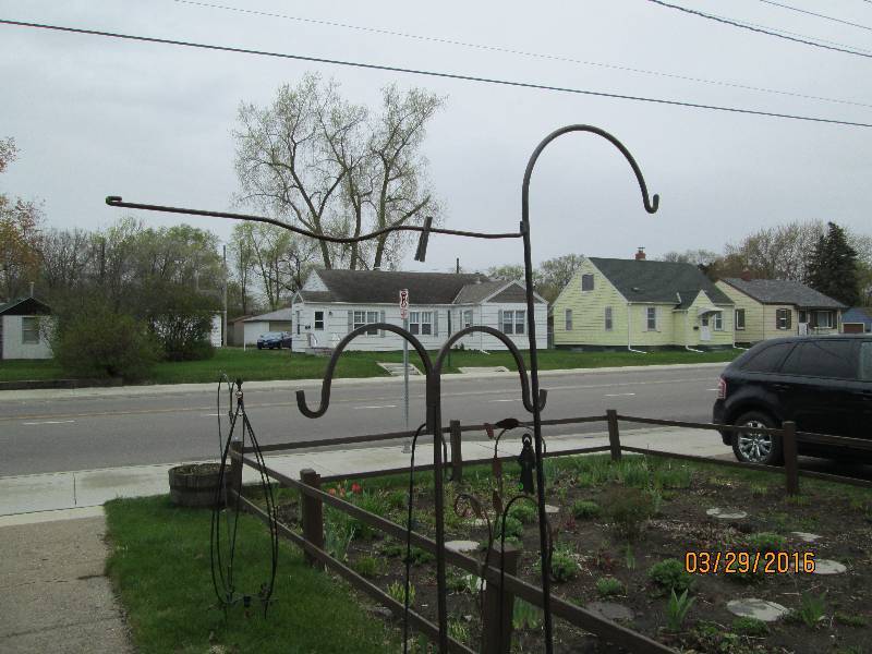 lot 124 image: 2 Sheppards Hooks