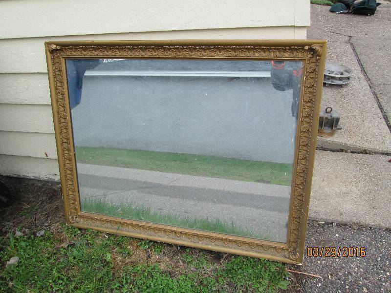 lot 126 image: Medium Barber Shop Mirror