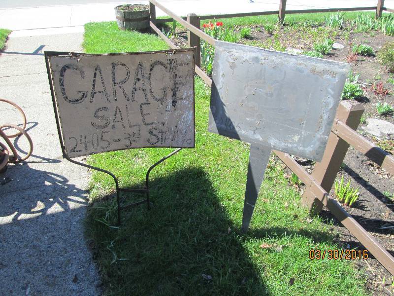 lot 180 image: Steel & Aluminum Garage Sale Signs.