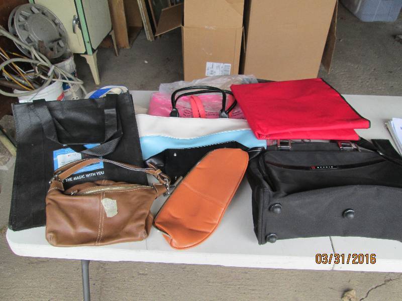 lot 269 image: Misc Bags & Purses