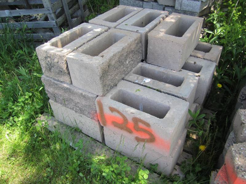 Pallet of approximately 21 concrete...