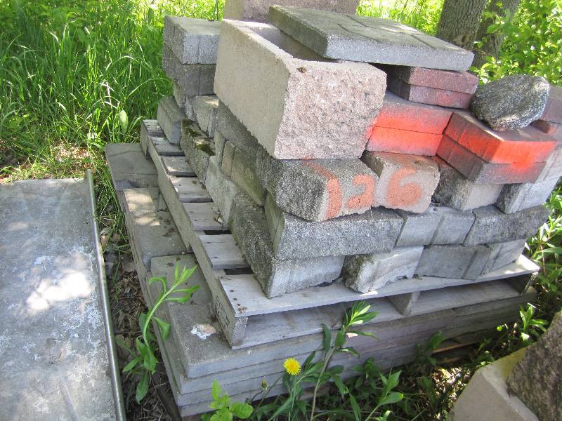 Pallet of approximately 32 square p...