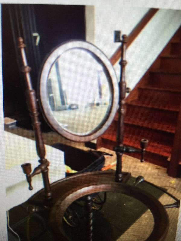 lot 64 image: Antique Walnut Shaving Stand, Complete