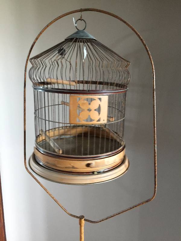 lot 59 image: 1920s Metal Floor Bird Cage