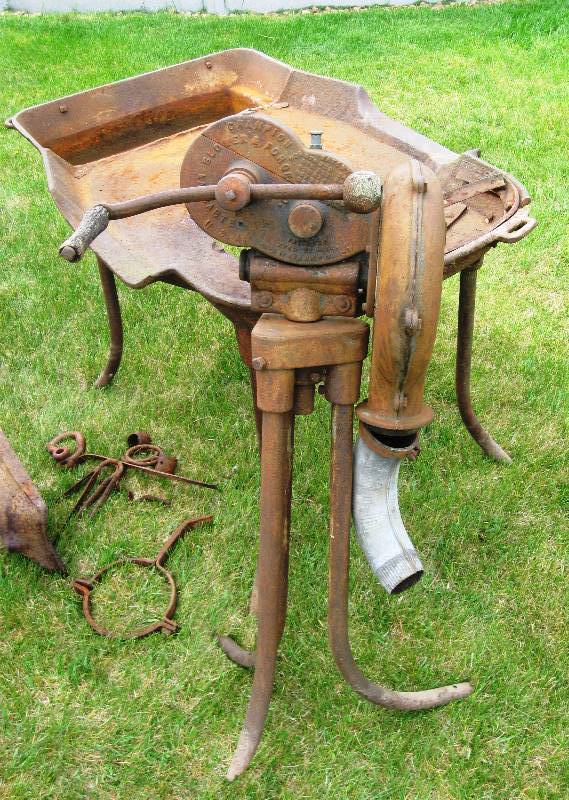 Vintage Cast Iron Blacksmith Forge | May Estate Auction | K-BID