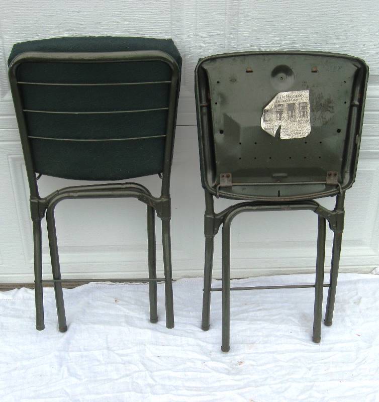 lot 20 image: 2 MidCentury Folding Chairs