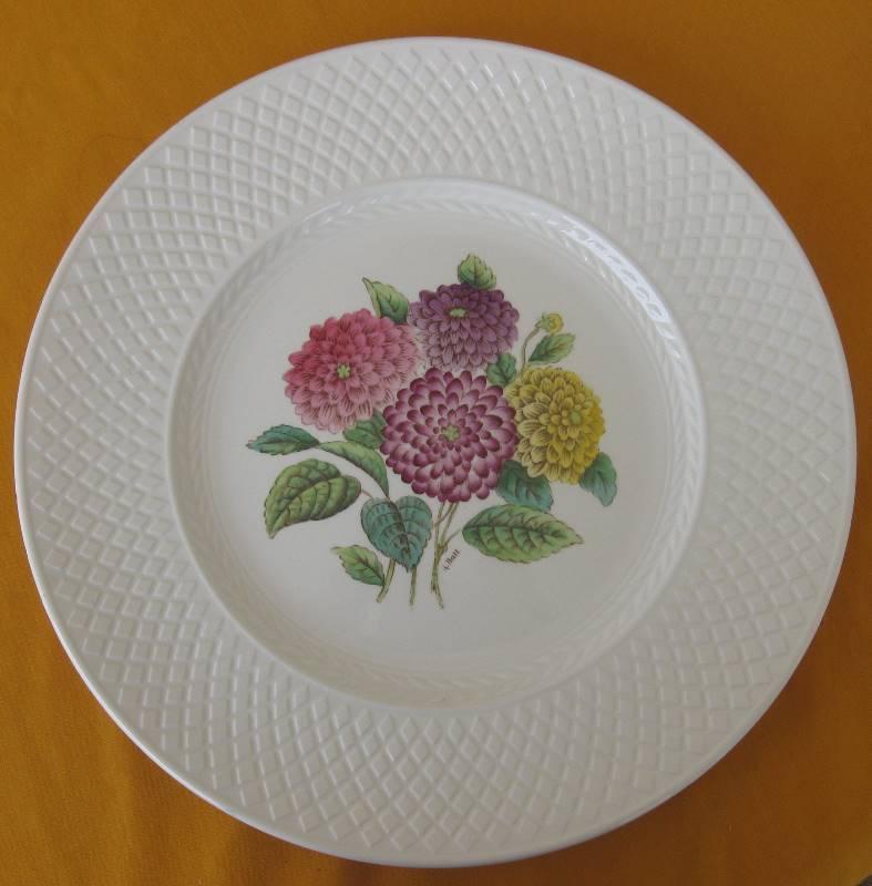 lot 49 image: Vintage & Antique English Dinnerware  Spode, Titian Ware, etc.