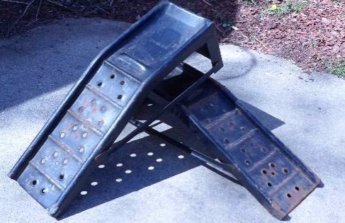 lot 39 image: Car Ramps