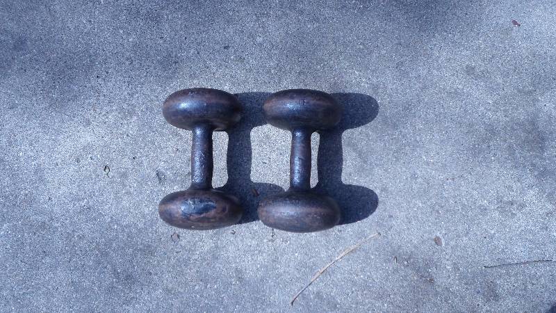 lot 54 image: Vintage 25 Lbs Hand Weights