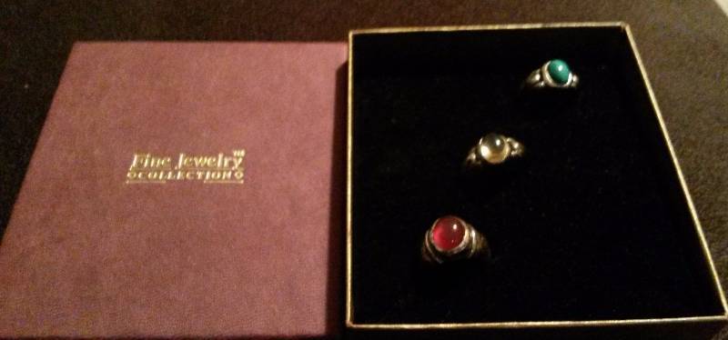 lot 79 image: Vintage Sterling Silver Ring Set (3) Rings