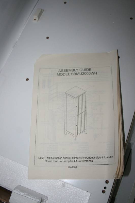 Bathroom space saver cabinet