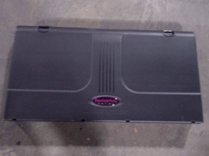 Briefcase Display Hardware