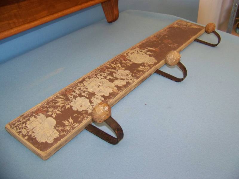 lot 49 image: Unique, Decorative Shelf Units - Towel Bar & Coat Hooks