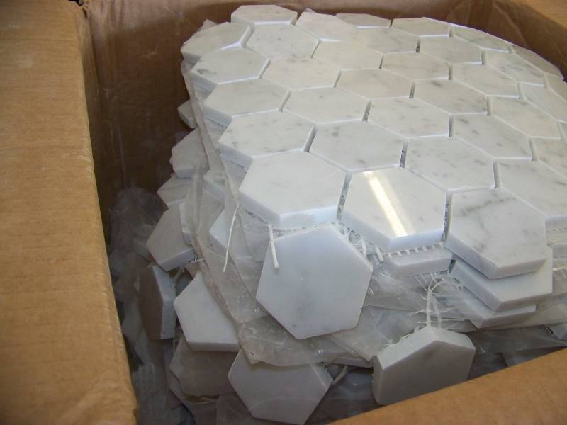 lot 68 image: (Box) Carrara, White Italian Marble - 2 Hexagon Polished Mosaic Tile